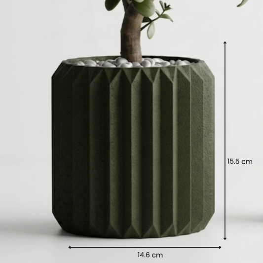Triangle Ribbed Plant Pot