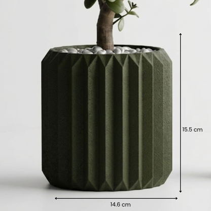 Triangle Ribbed Plant Pot